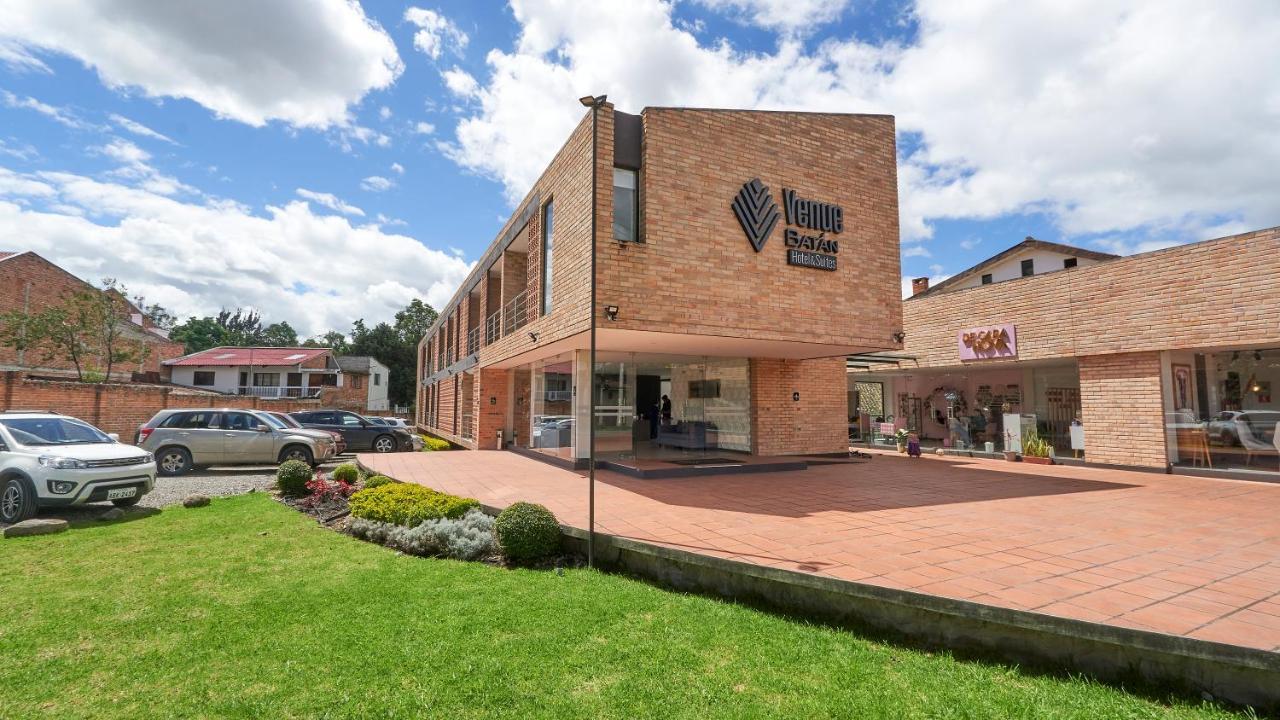 Venue Batan Hotel&Suites Куенка Екстериор снимка